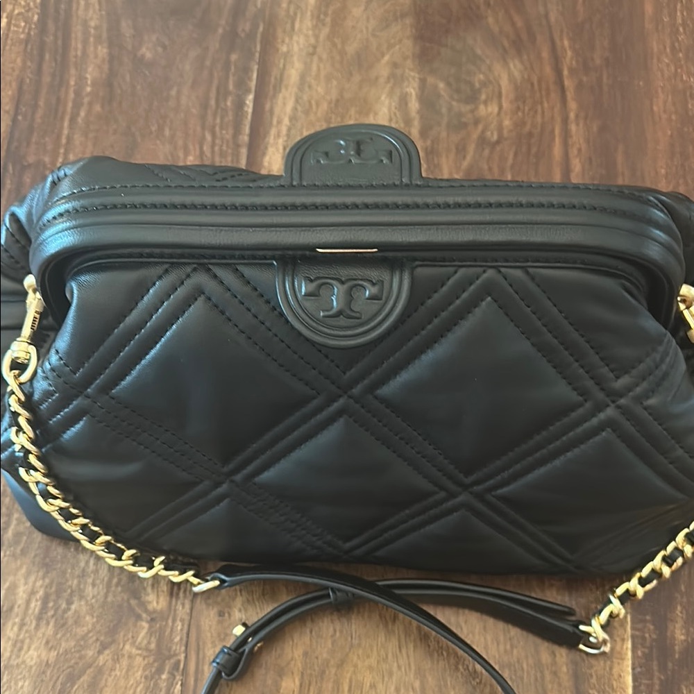Tory Burch Fleming leather Black Quilted Shoulder Bag with Gold Chain detail